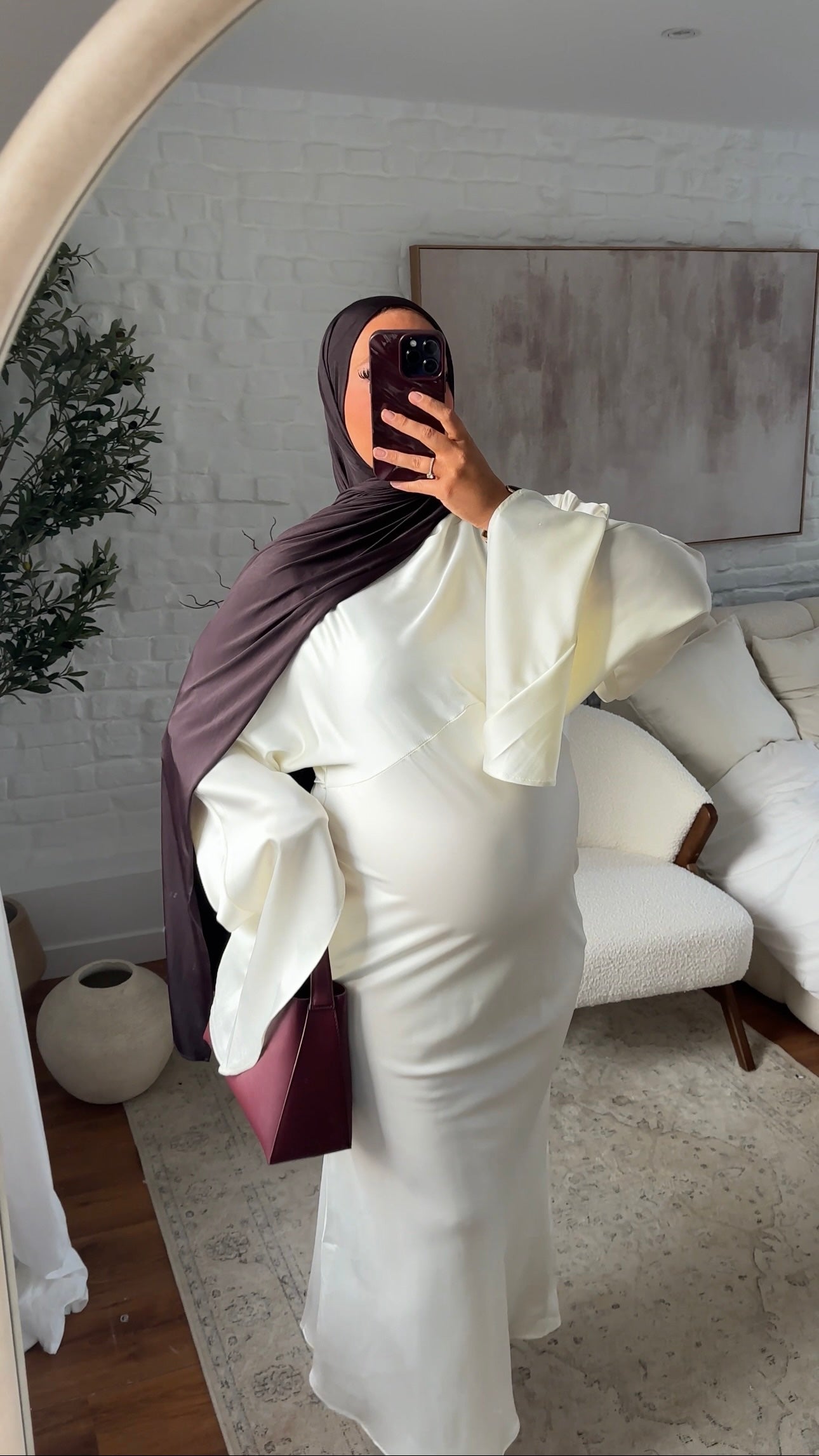 Robe longue satinée à manches évasées MINEL Blanc | Pré-commande