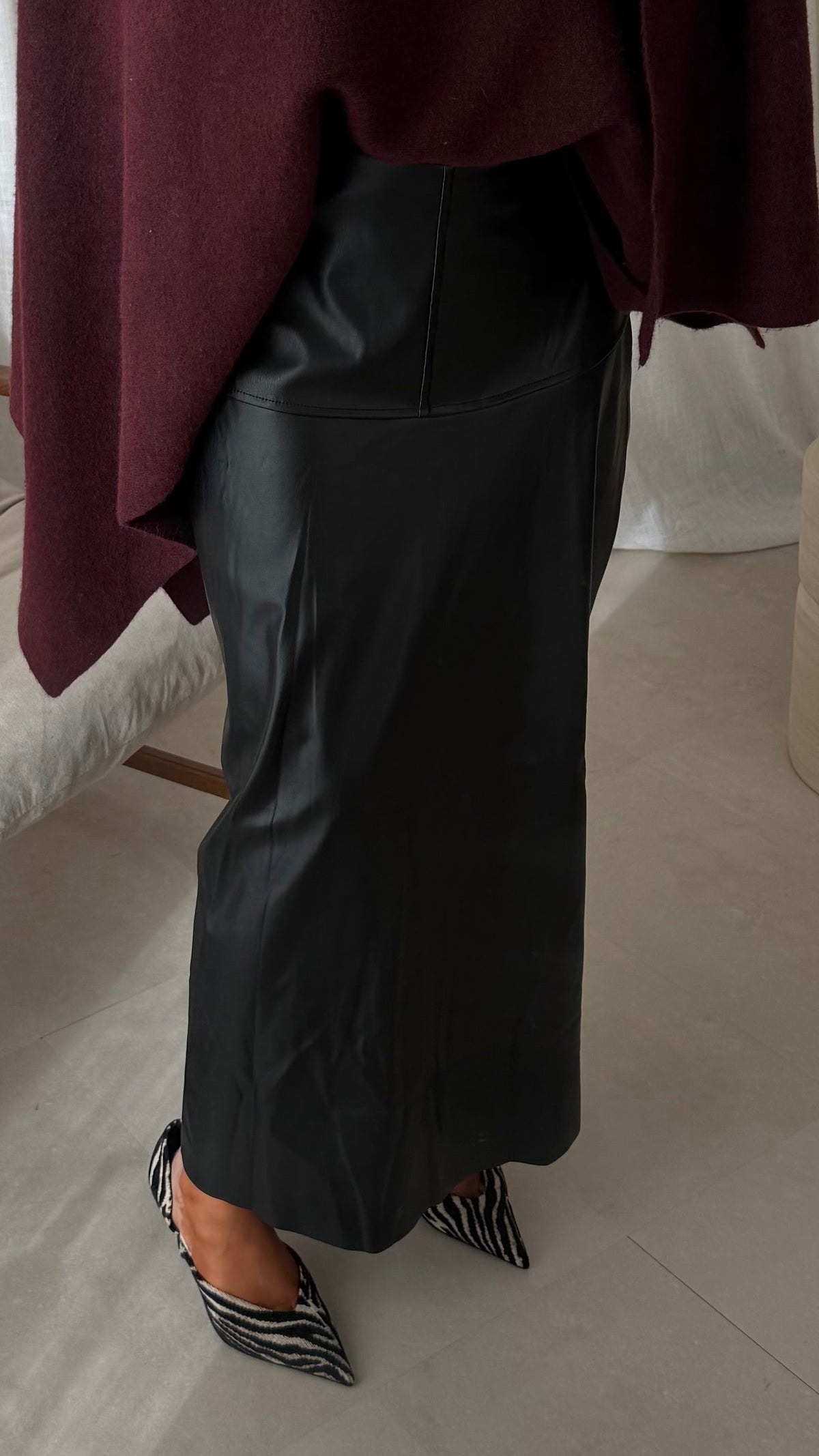 Jupe ultra longue | Cuir noir | Pré-commande