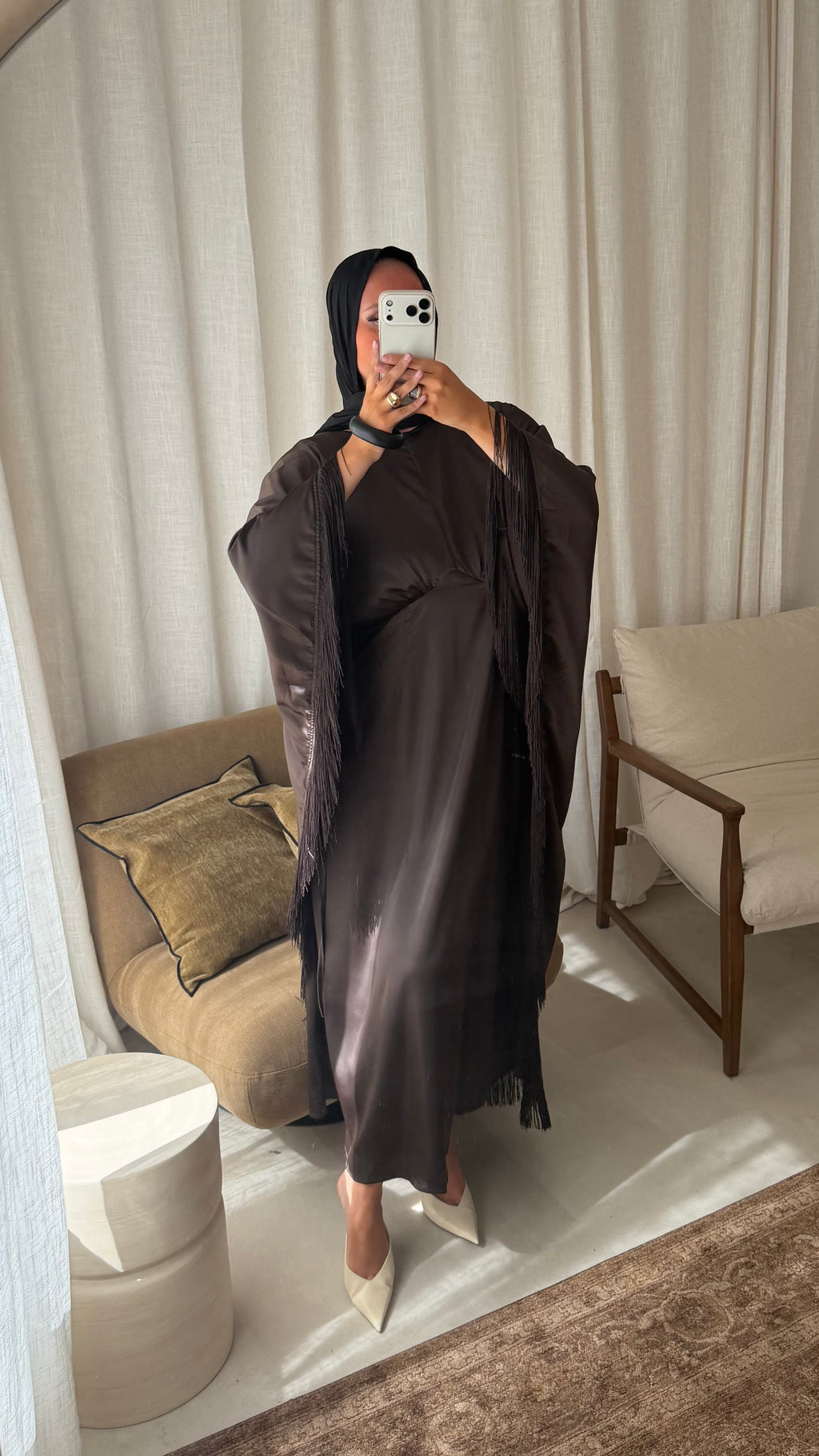 Robe longue satinée à franges | Marron