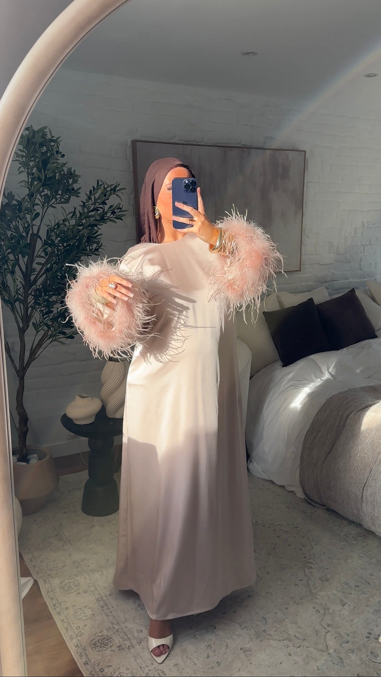 [CRÉATION] Robe JANNAYA à plumes d’autruche ultra longue | Rose pâle