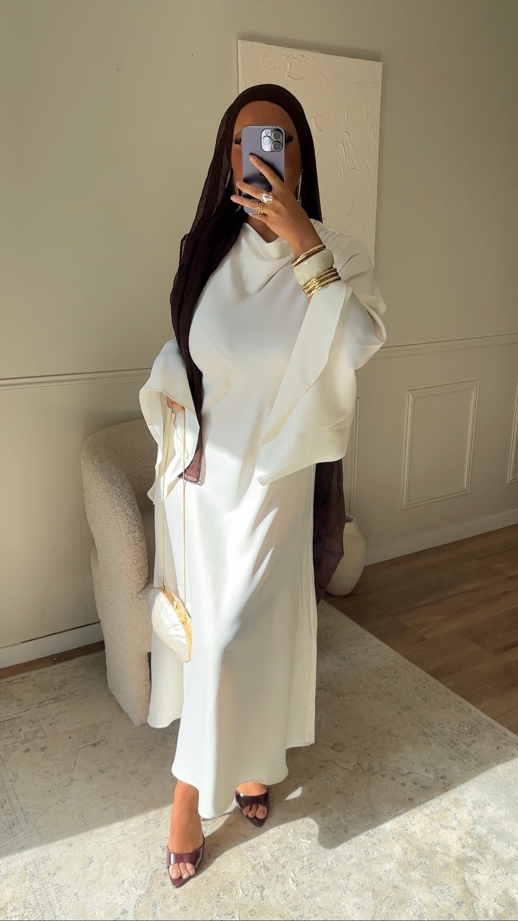 [CRÉATION] Robe longue satinée à manches évasées JENNAH | Crème