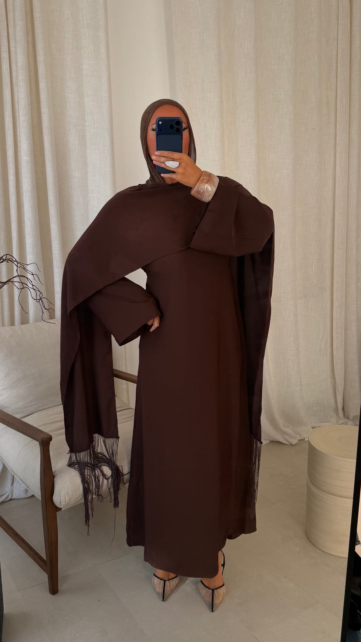 Robe ultra longue avec cape intégrée à franges | Marron