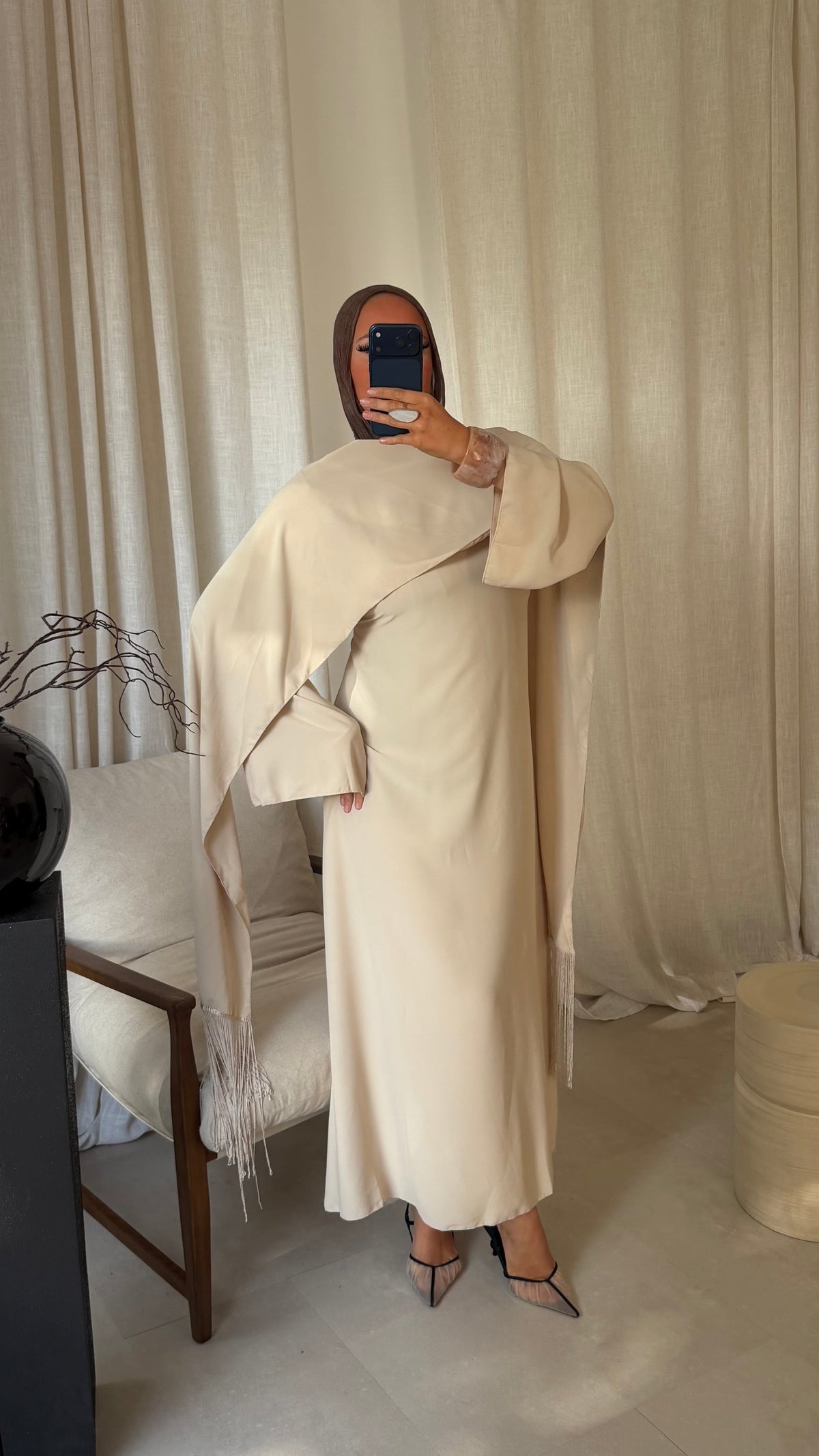 Robe ultra longue avec cape intégrée à franges | Beige