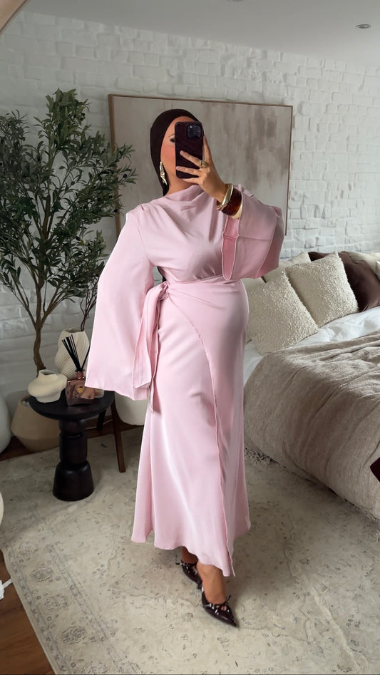 Robe longue satinée à nouer | Rose