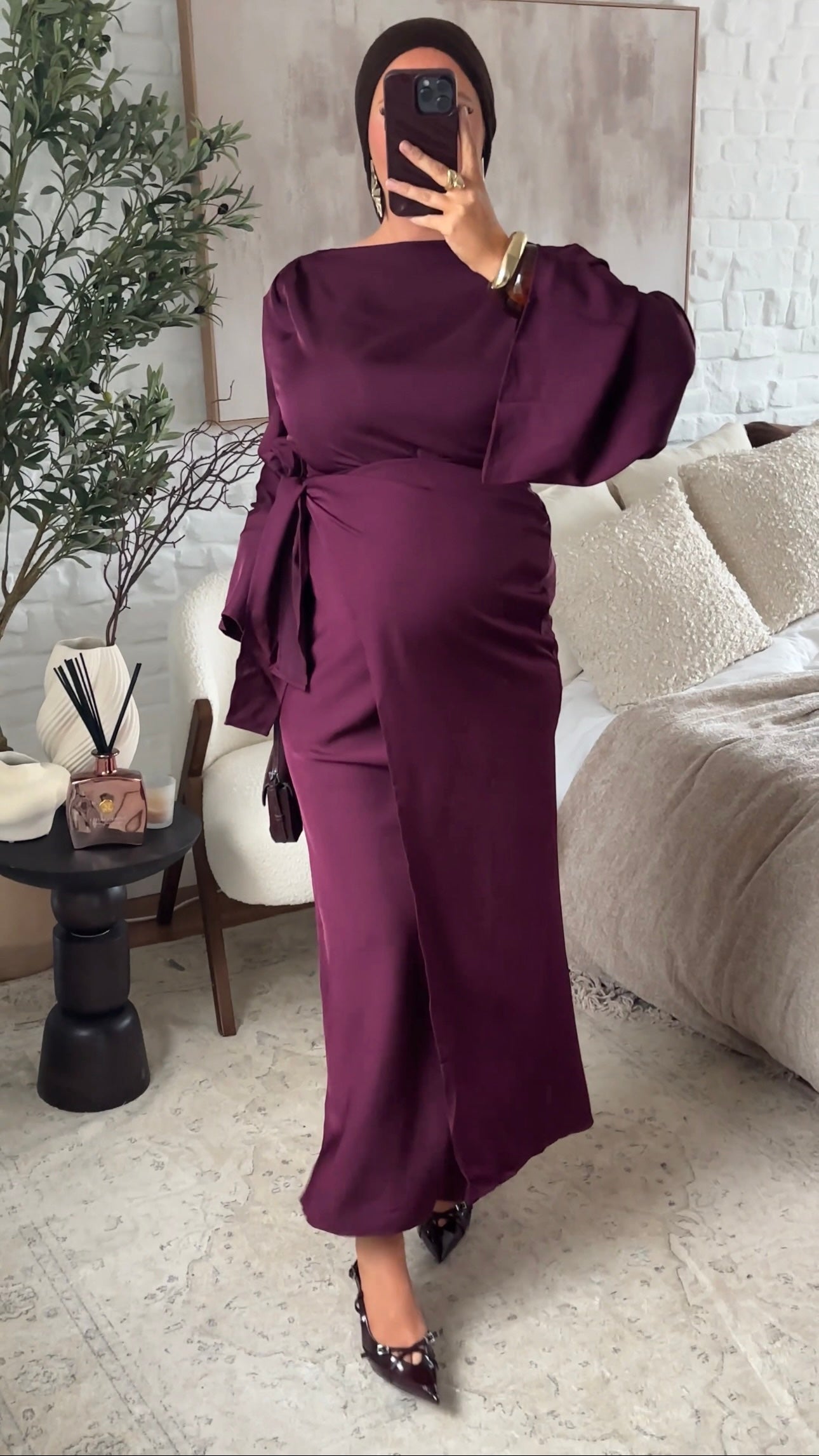 Robe longue satinée à nouer Prune | Pré-commande sous 3 semaines
