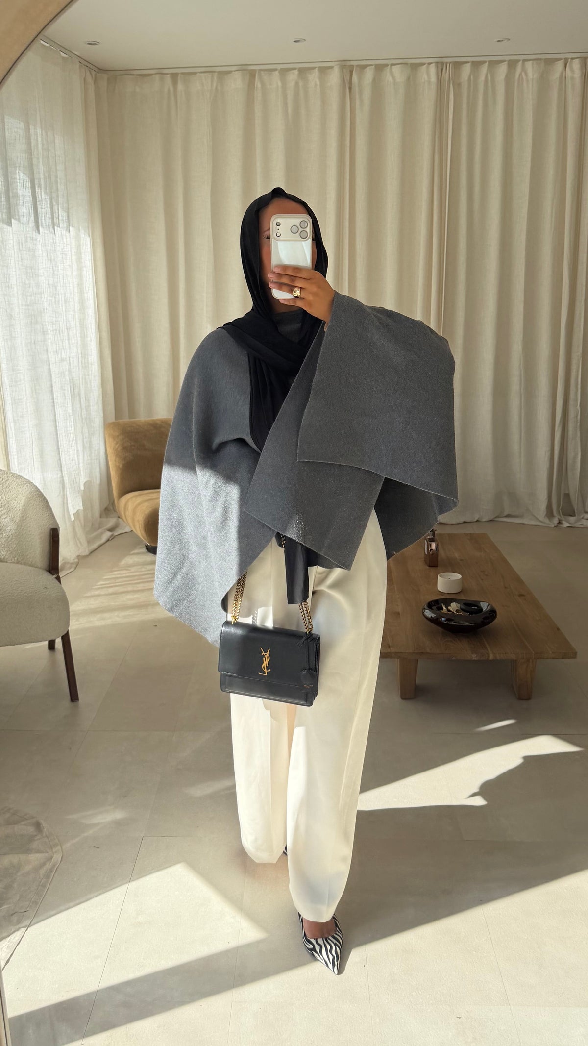 [GAMME LUXE] Cape en laine véritable ELDENA | Grise