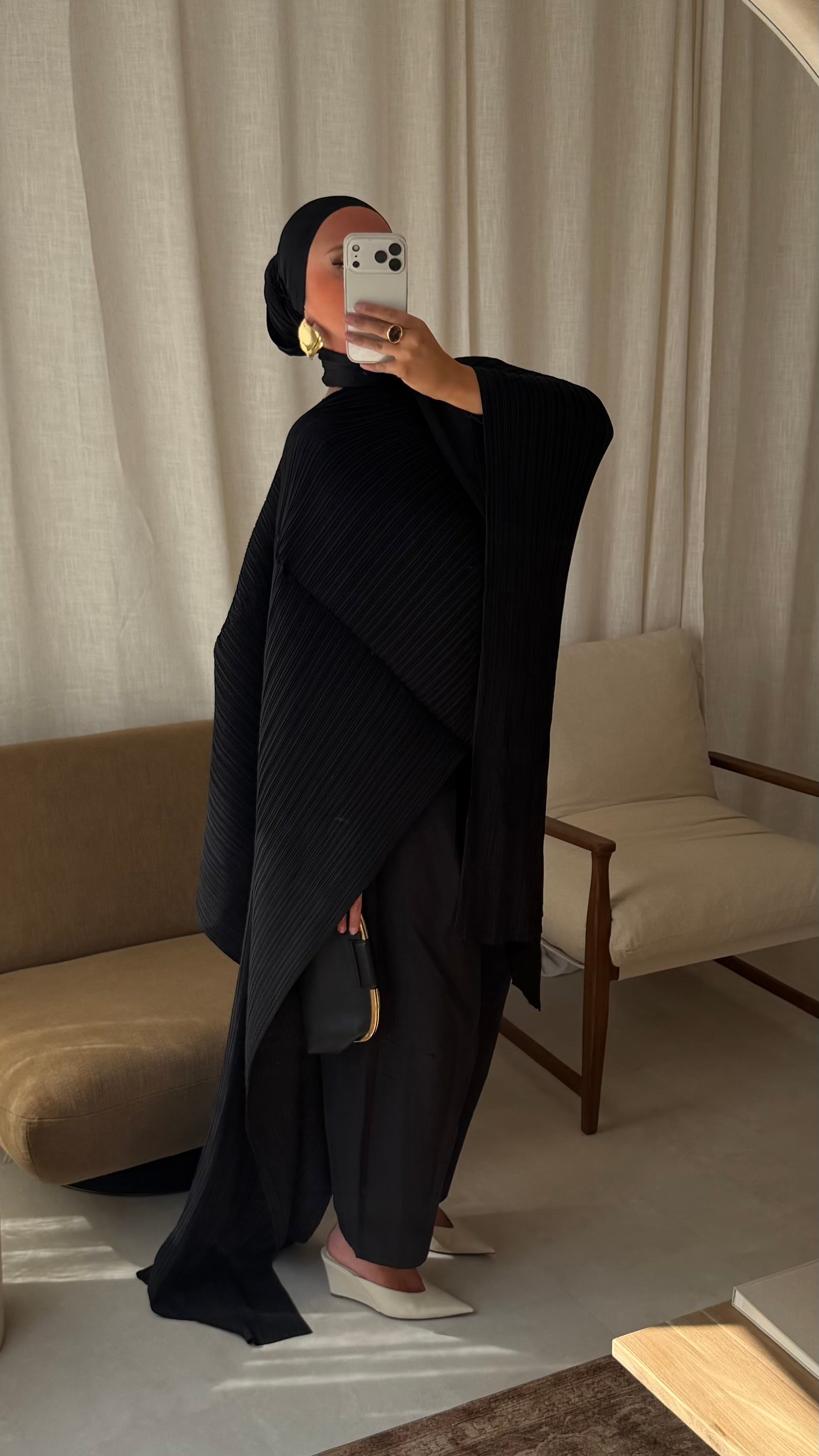 [GAMME LUXE] Cape plissée ultra longue faite en atelier | Noir
