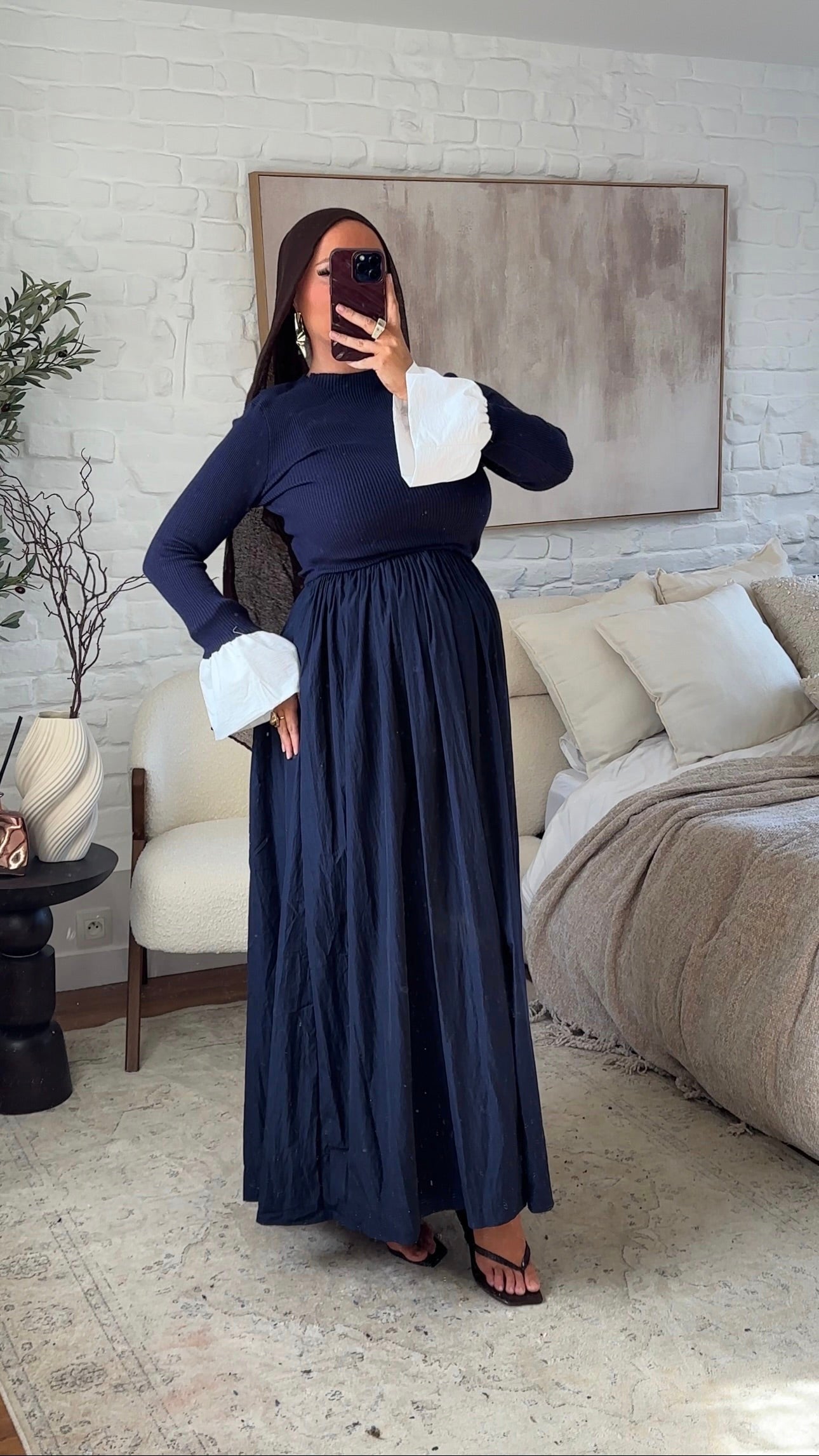 Robe ultra longue en maille fine et volant | Bleu marine