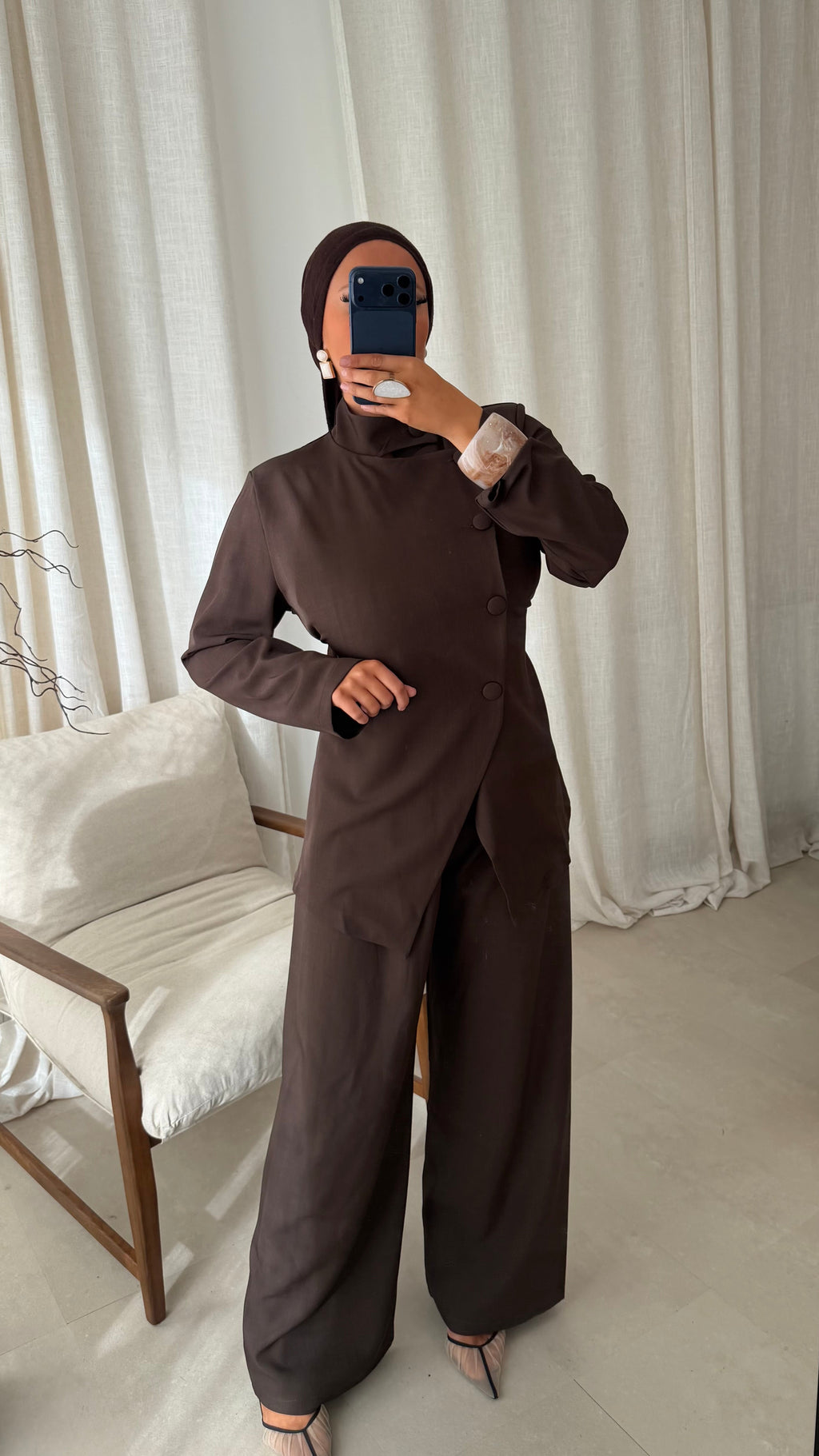 Ensemble avec haut à boutons et pantalon ultra long GABRIELA | Marron