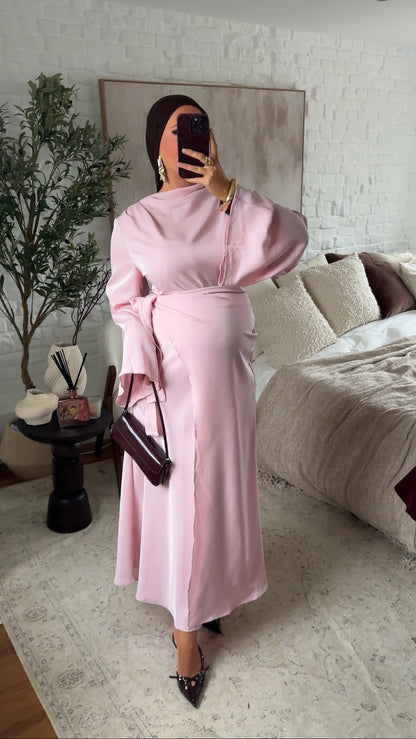 Robe longue satinée à nouer | Rose