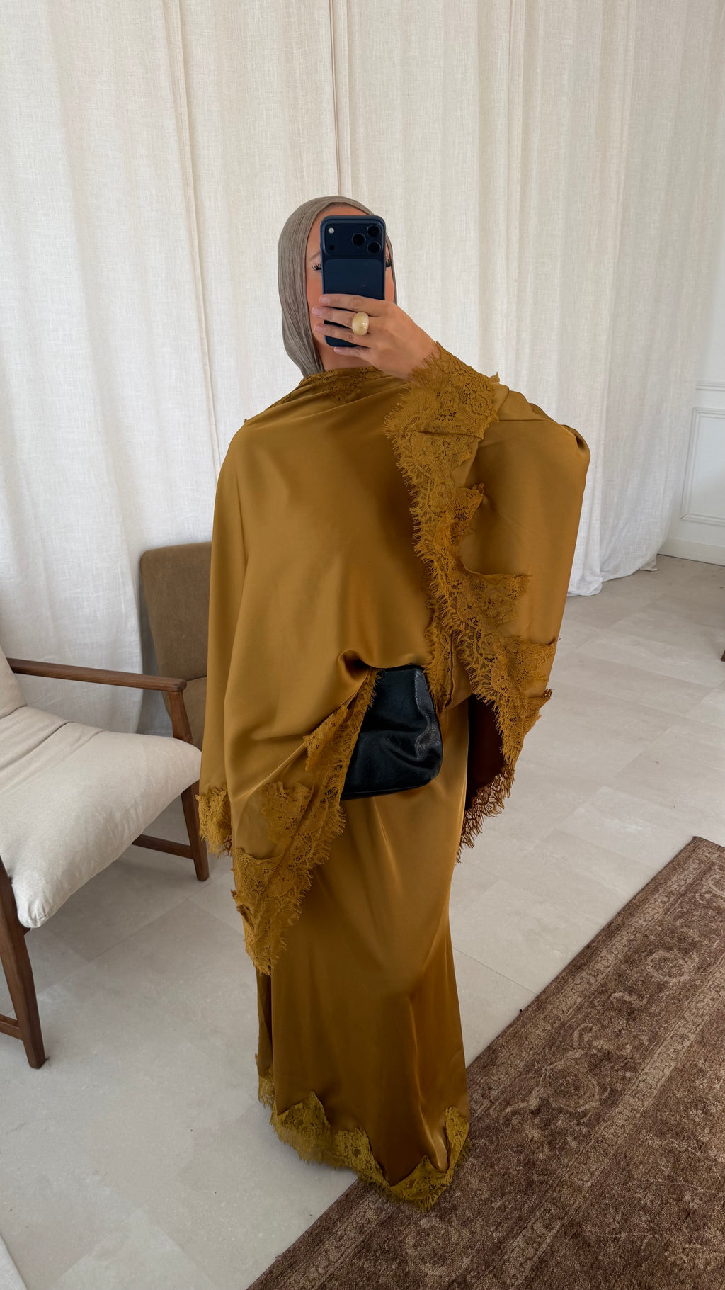 Ensemble satiné à dentelle | Moutarde | Pré-commande