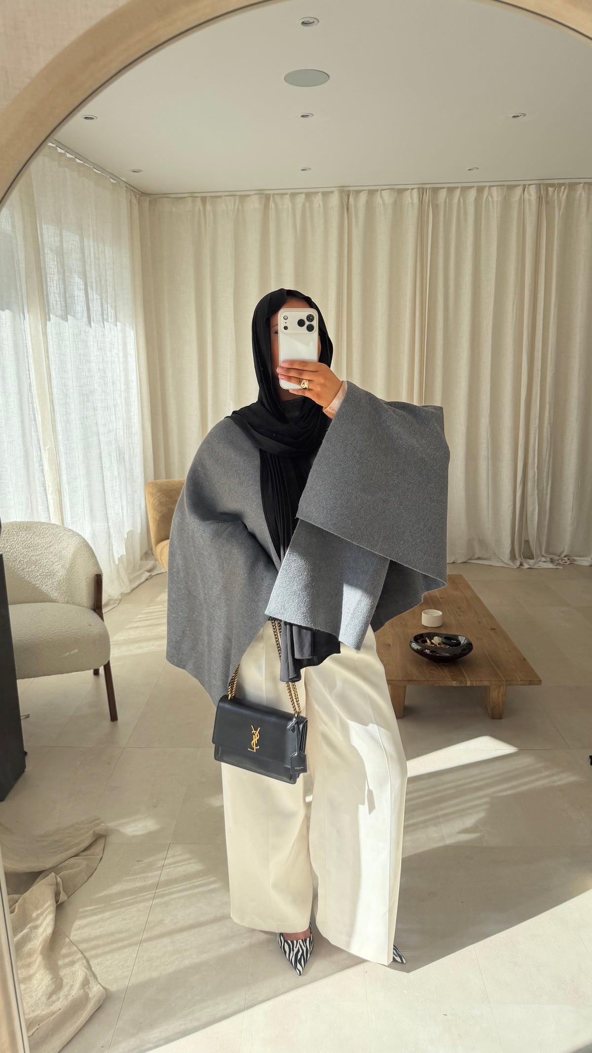 [GAMME LUXE] Cape en laine véritable ELDENA | Grise