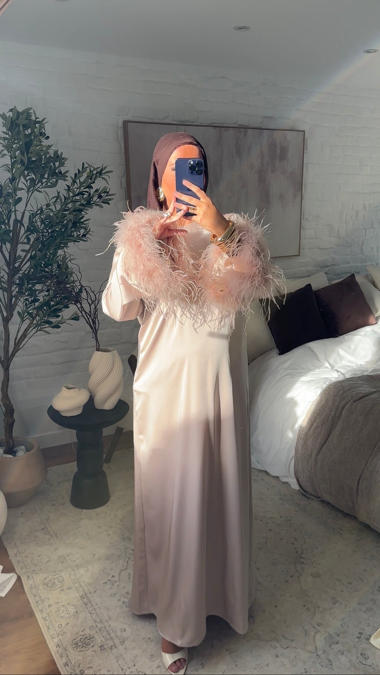 [CRÉATION] Robe JANNAYA à plumes d’autruche ultra longue | Rose pâle
