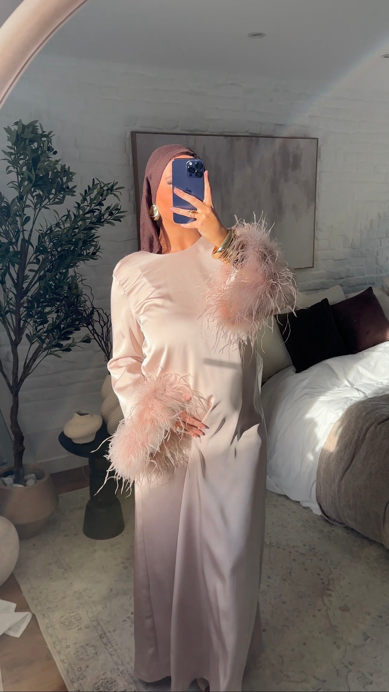 [CRÉATION] Robe JANNAYA à plumes d’autruche ultra longue | Rose pâle