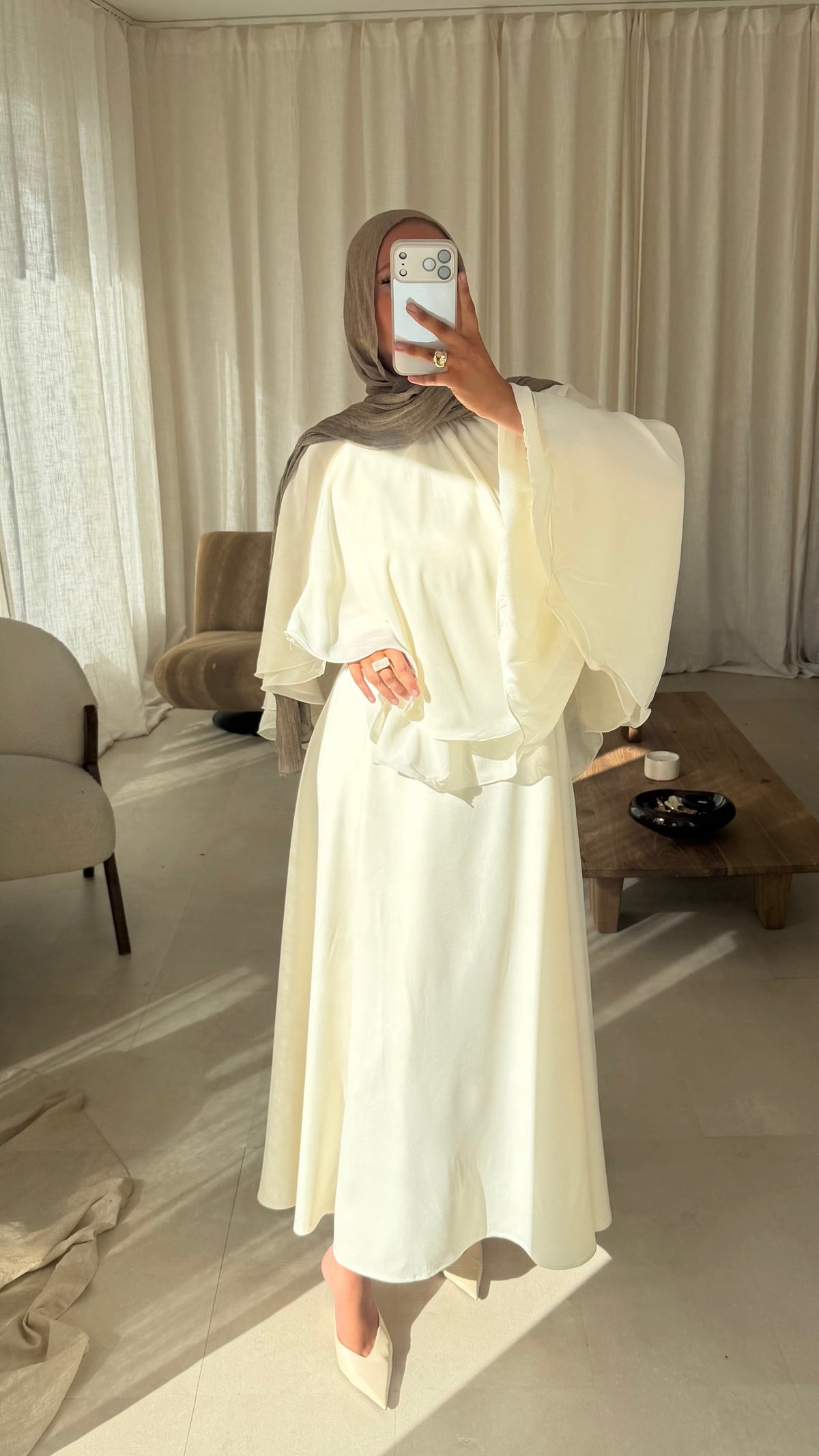 Robe ultra longue à manches courtes | Crème