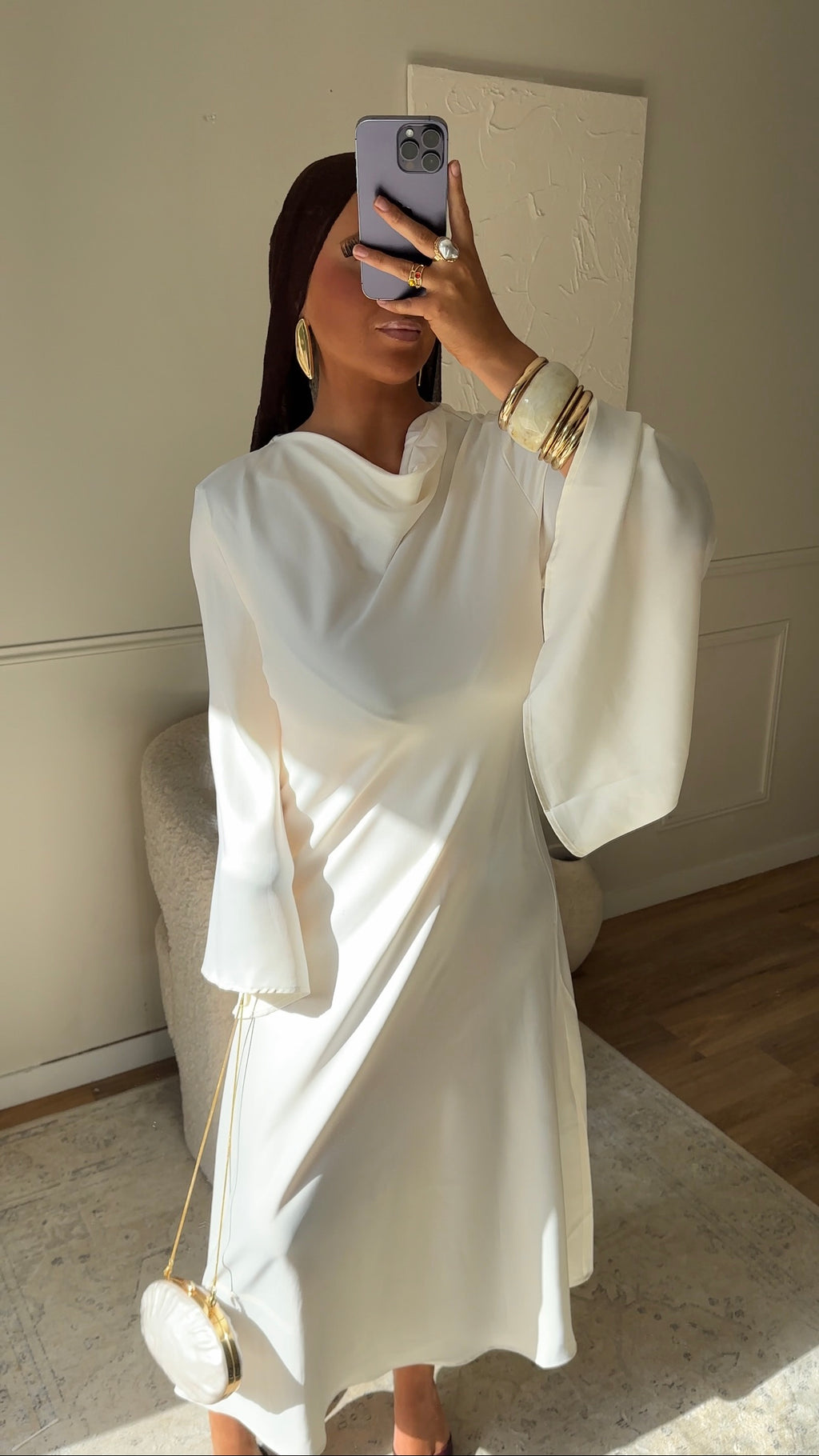 [CRÉATION] Robe longue satinée à manches évasées JENNAH | Crème