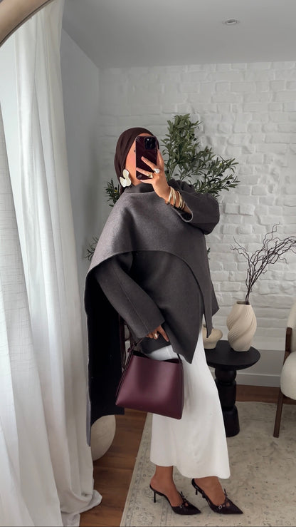 [CRÉATION] Manteau à cape en laine véritable fait main en atelier français | Taupe