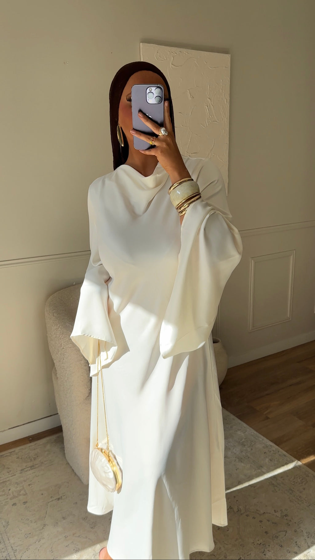 [CRÉATION] Robe longue satinée à manches évasées JENNAH | Crème