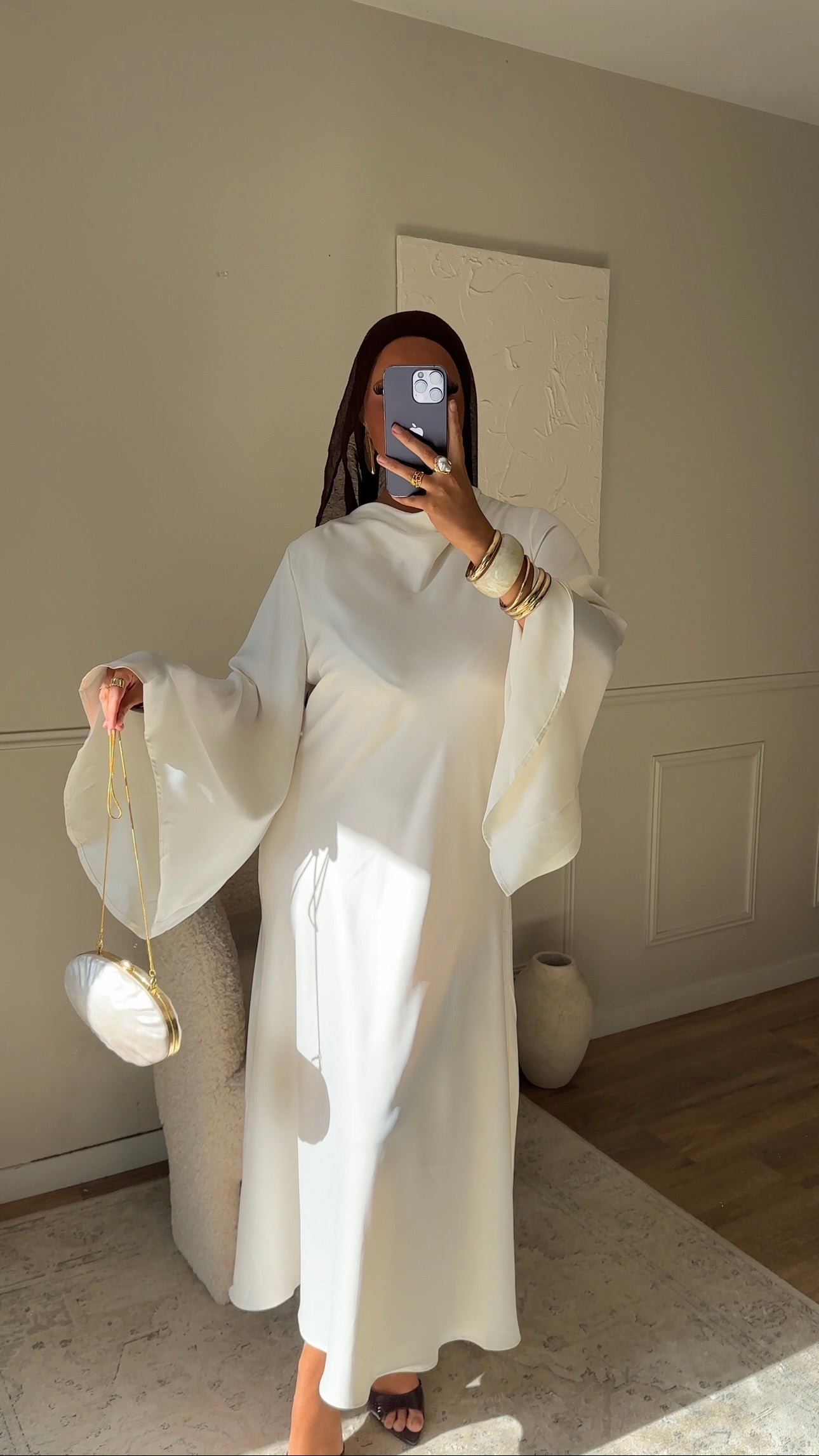 [CRÉATION] Robe longue satinée à manches évasées JENNA | Crème