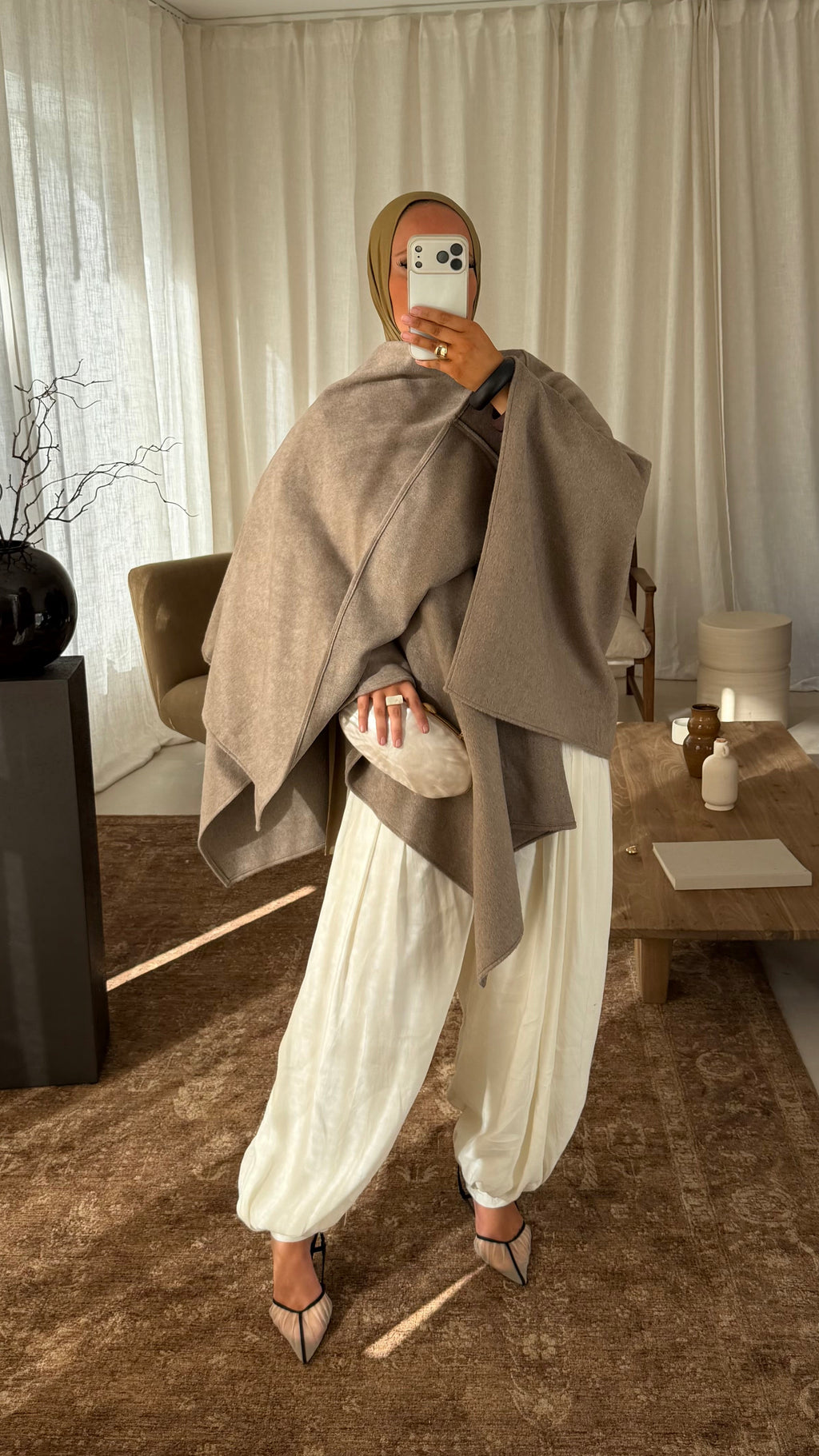 [GAMME LUXE] Manteau cape en laine | Taupe