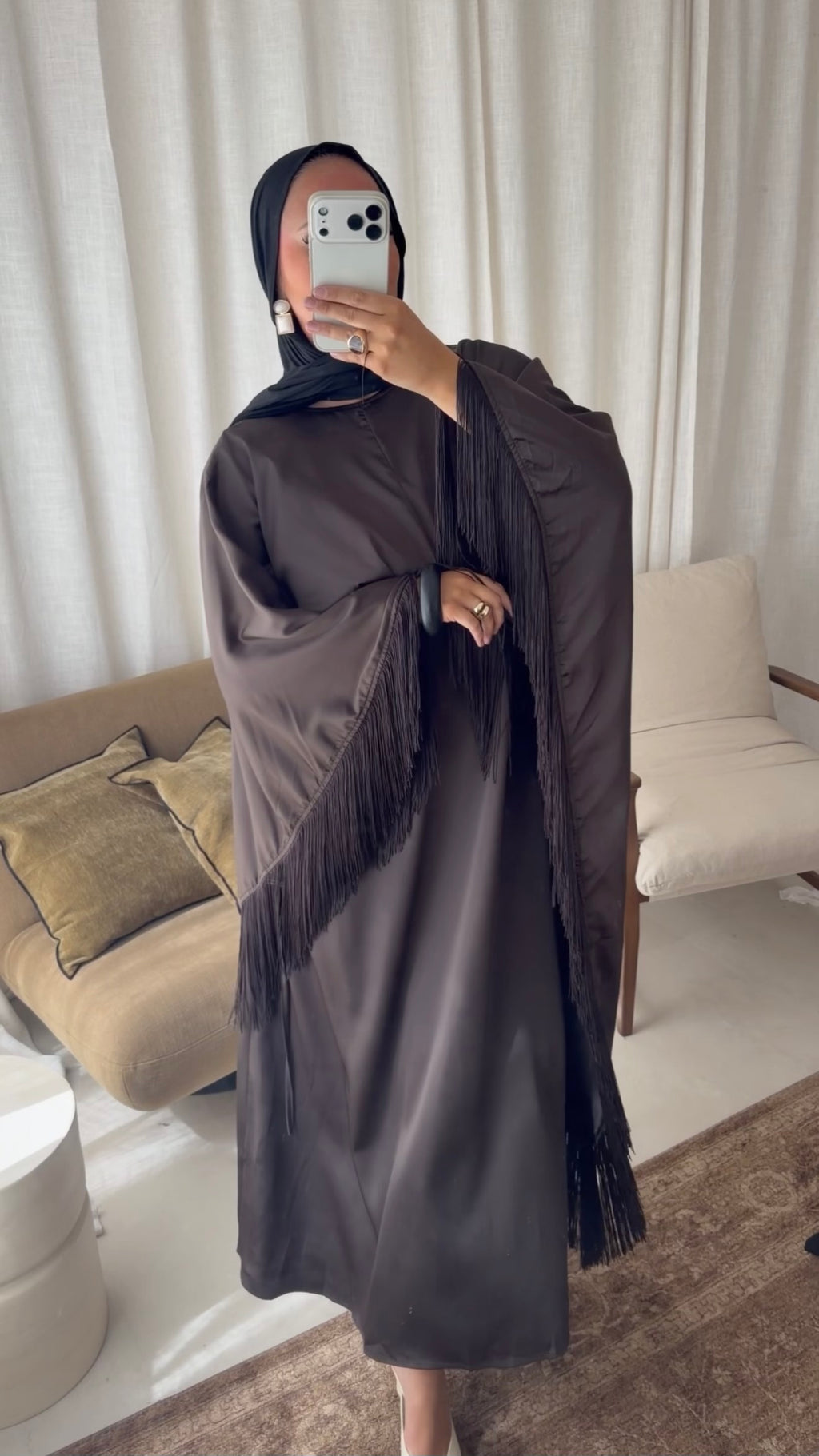 Robe longue satinée à franges | Marron