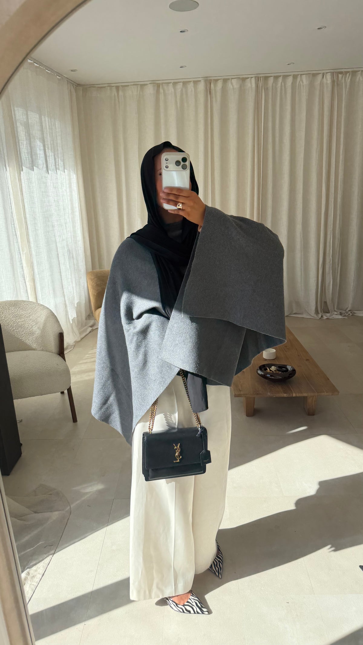 [GAMME LUXE] Cape en laine véritable ELDENA | Grise