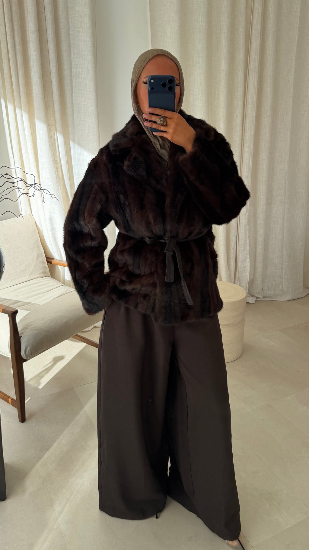 [GAMME LUXE] Fourrure mi longue avec ceinture | Marron
