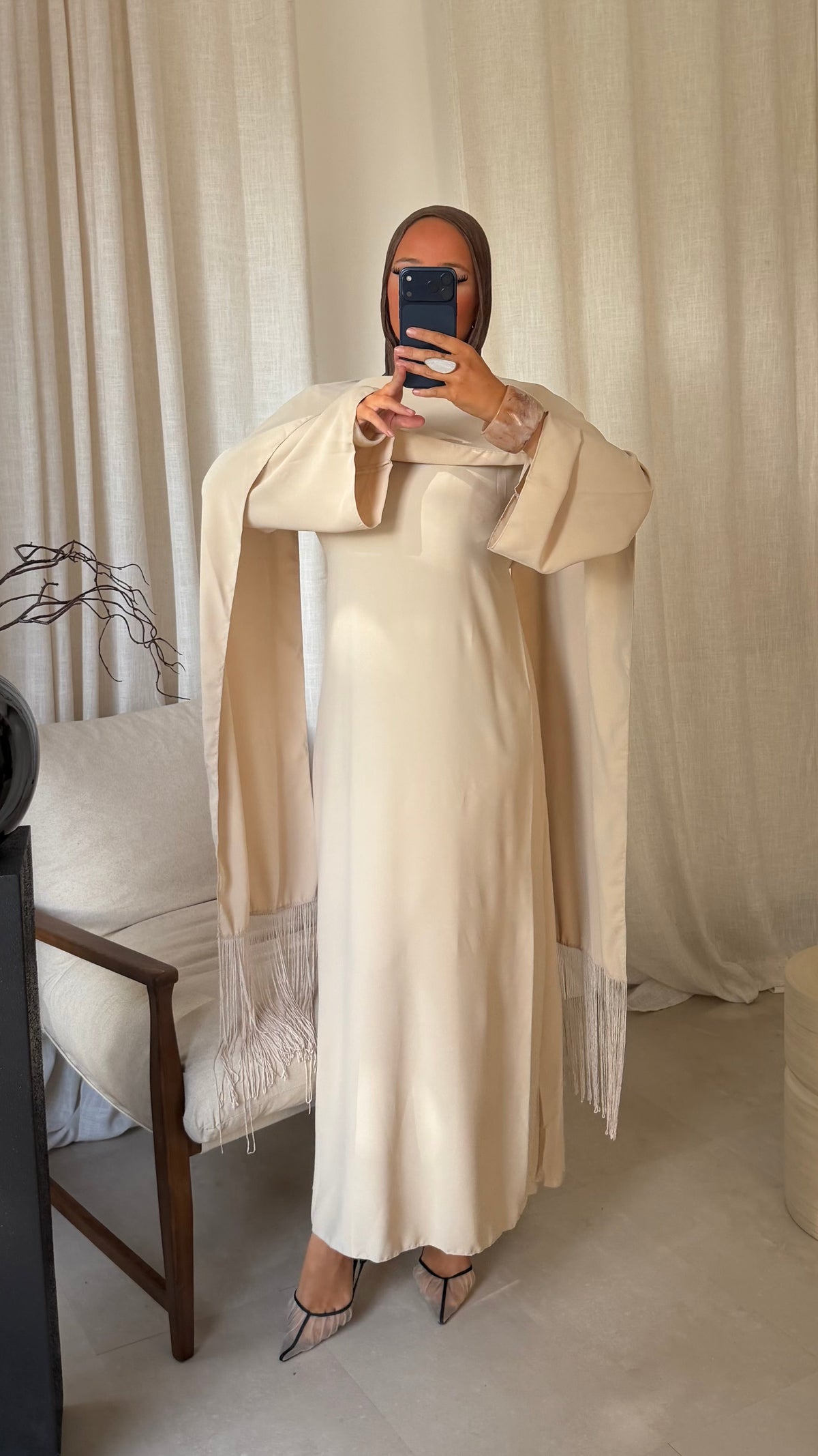Robe ultra longue avec cape intégrée à franges | Beige