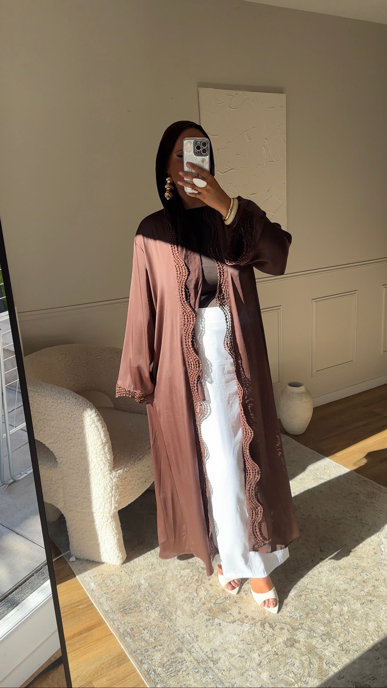 [GAMME PREMIUM] Kimono satiné à bord ondulé | Marron