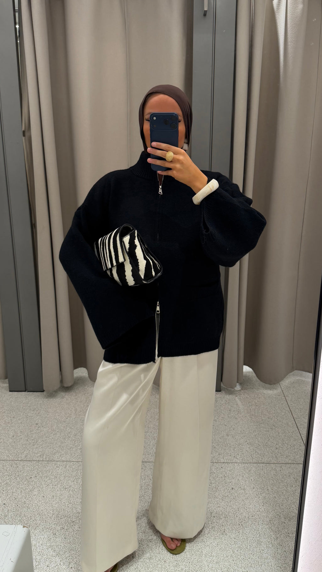 [GAMME PREMIUM] Pull doux et chaud à zip ALARIA | Noir