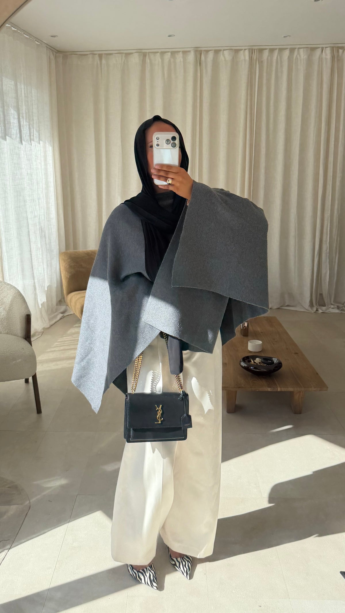 [GAMME LUXE] Cape en laine véritable ELDENA | Grise