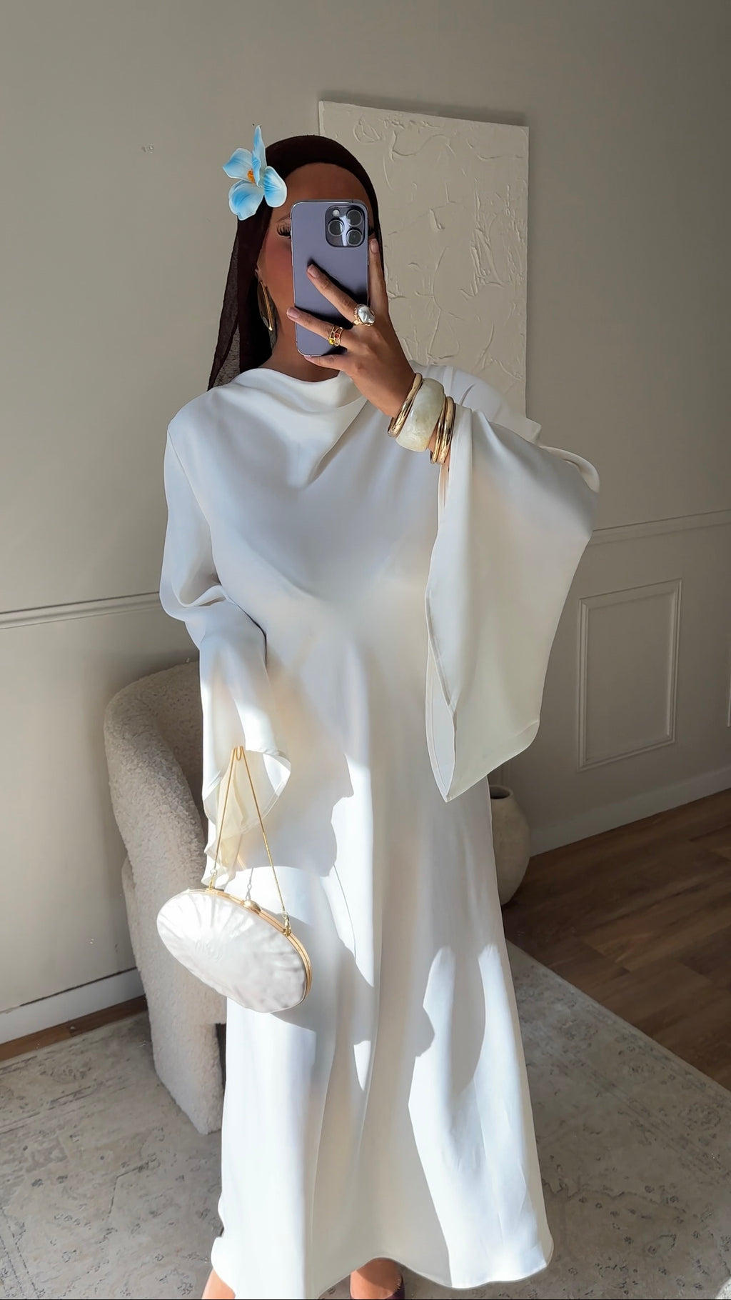 [CRÉATION] Robe longue satinée à manches évasées JENNAH | Crème
