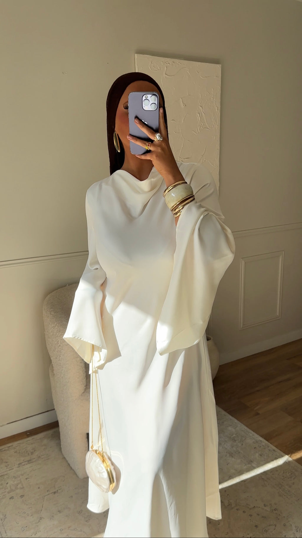 [CRÉATION] Robe longue satinée à manches évasées JENNAH | Crème