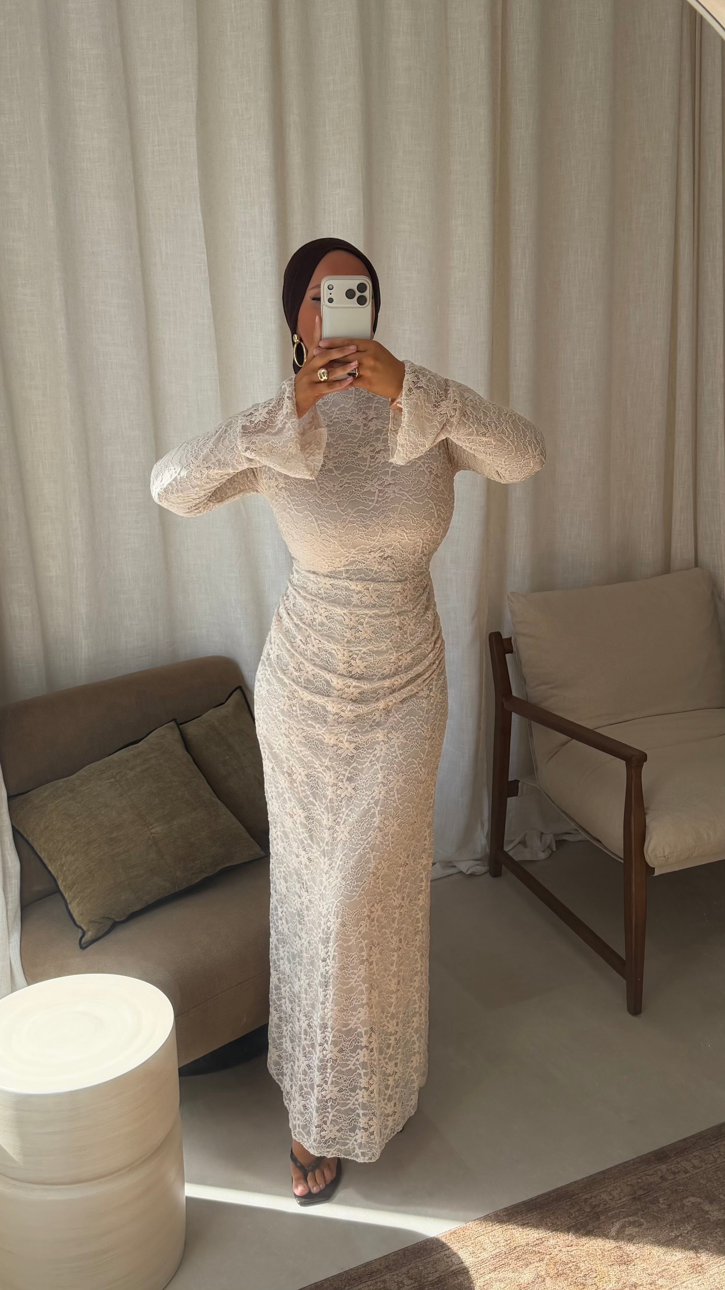 Robe doublée en dentelle | Beige