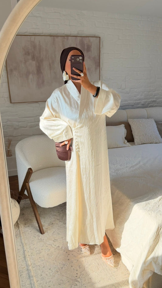 [GAMME PREMIUM] Robe longue satinée à boutons intégrés ENNA | Crème