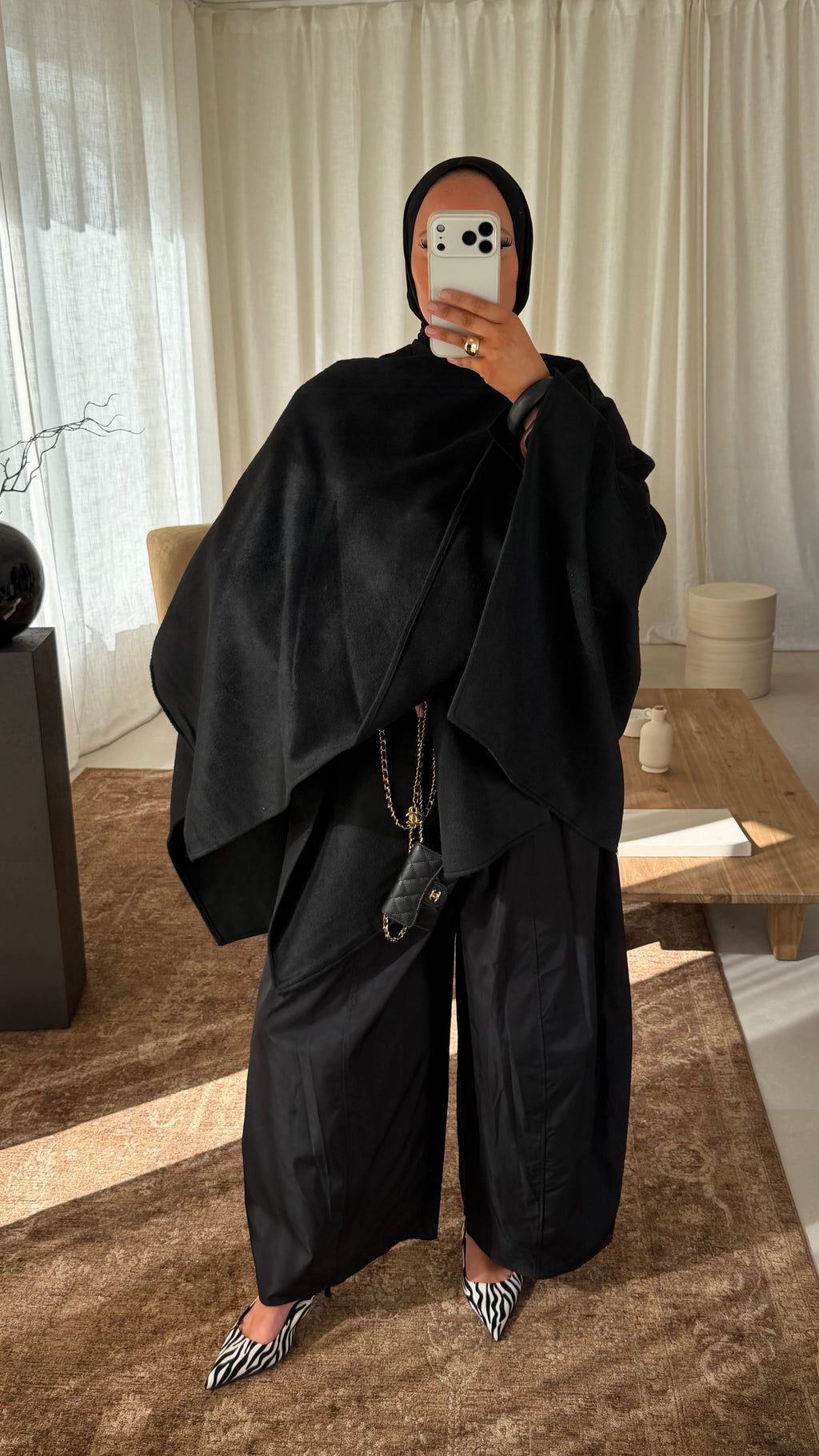 [GAMME LUXE] Manteau cape en laine véritable | Noir