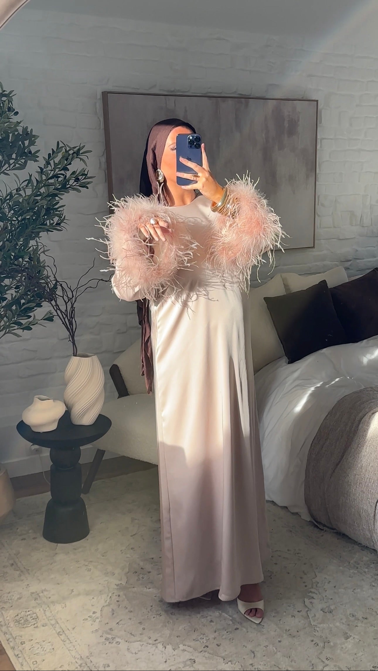 [CRÉATION] Robe JANNAYA à plumes d’autruche ultra longue | Rose pâle