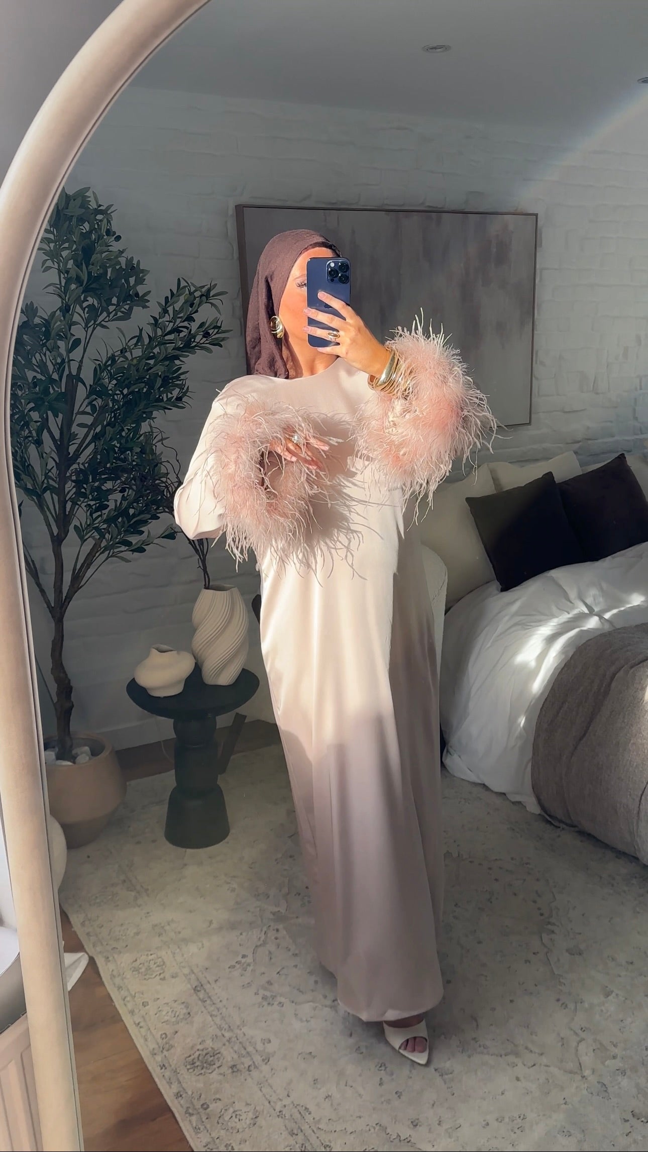 [CRÉATION] Robe JANNAYA à plumes d’autruche ultra longue | Rose pâle
