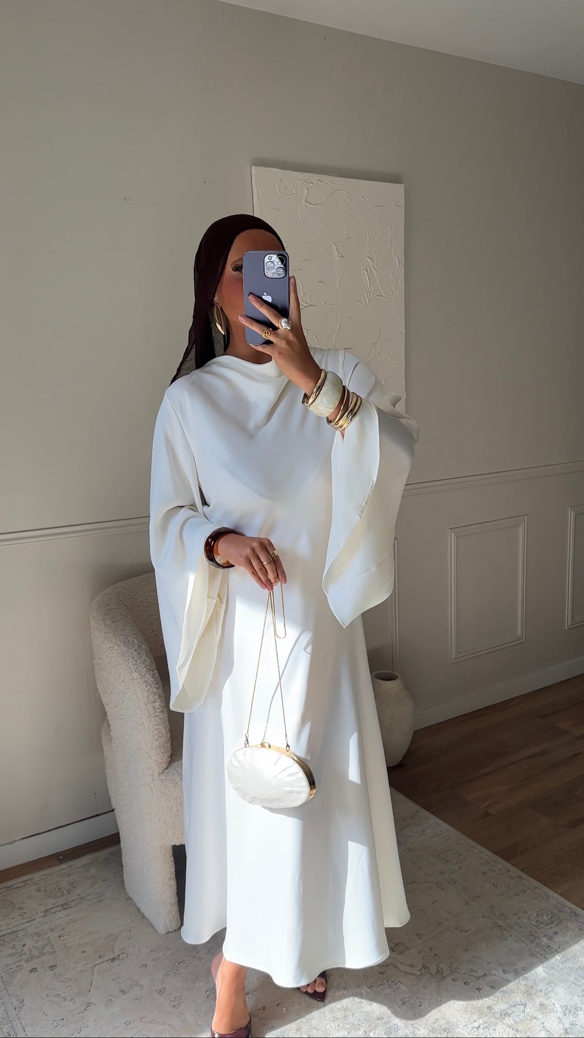 [CRÉATION] Robe longue satinée à manches évasées JENNAH | Crème